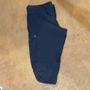 Woolrich hiking Capri pants